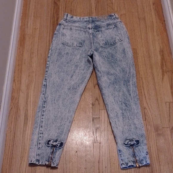 Bonjour International Acid Wash Denims Jeans High Waisted 80s Vintage Cute Bows - Picture 8 of 16
